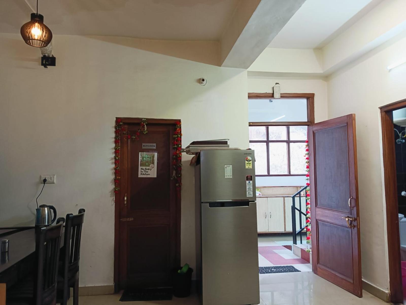 B&B Aston Shimla Hill'S Екстериор снимка