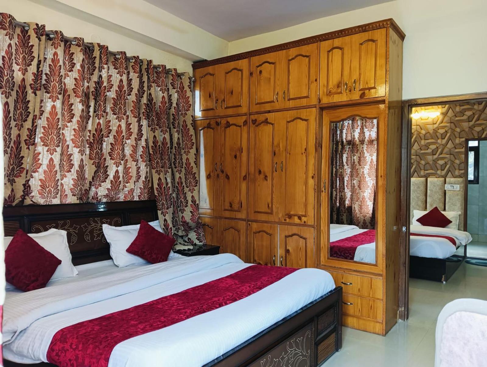B&B Aston Shimla Hill'S Екстериор снимка