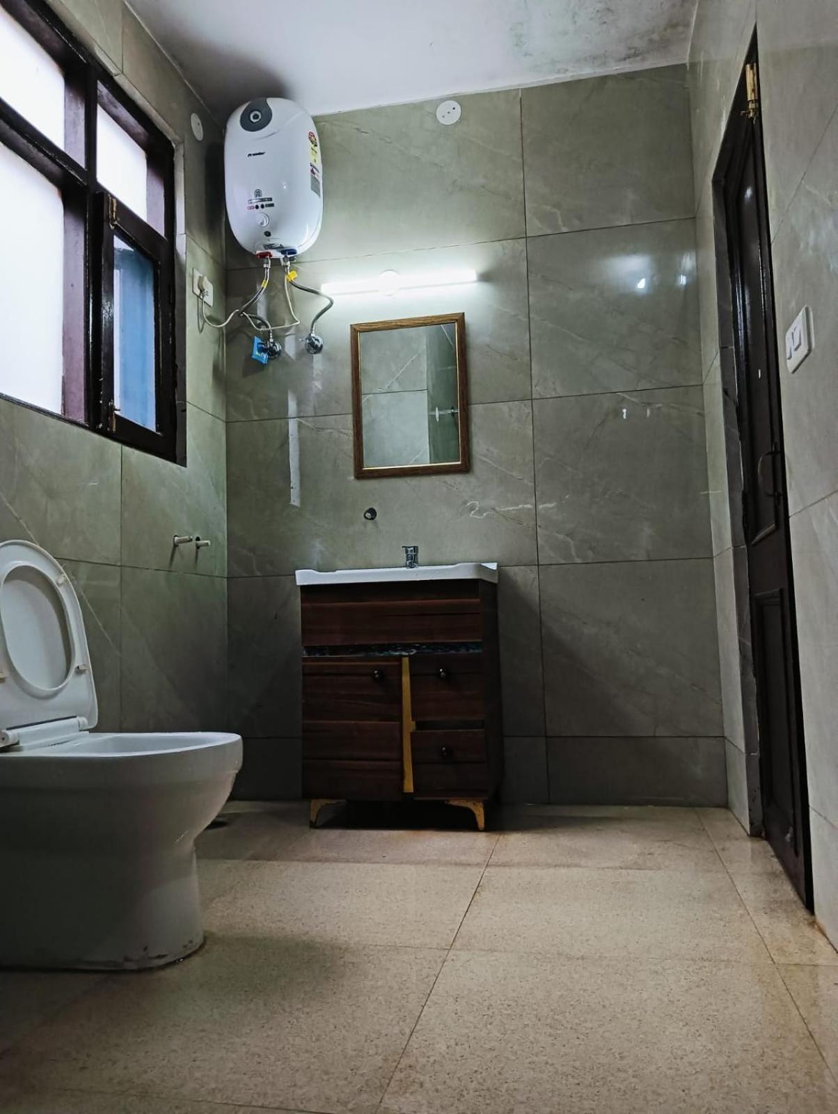 B&B Aston Shimla Hill'S Екстериор снимка